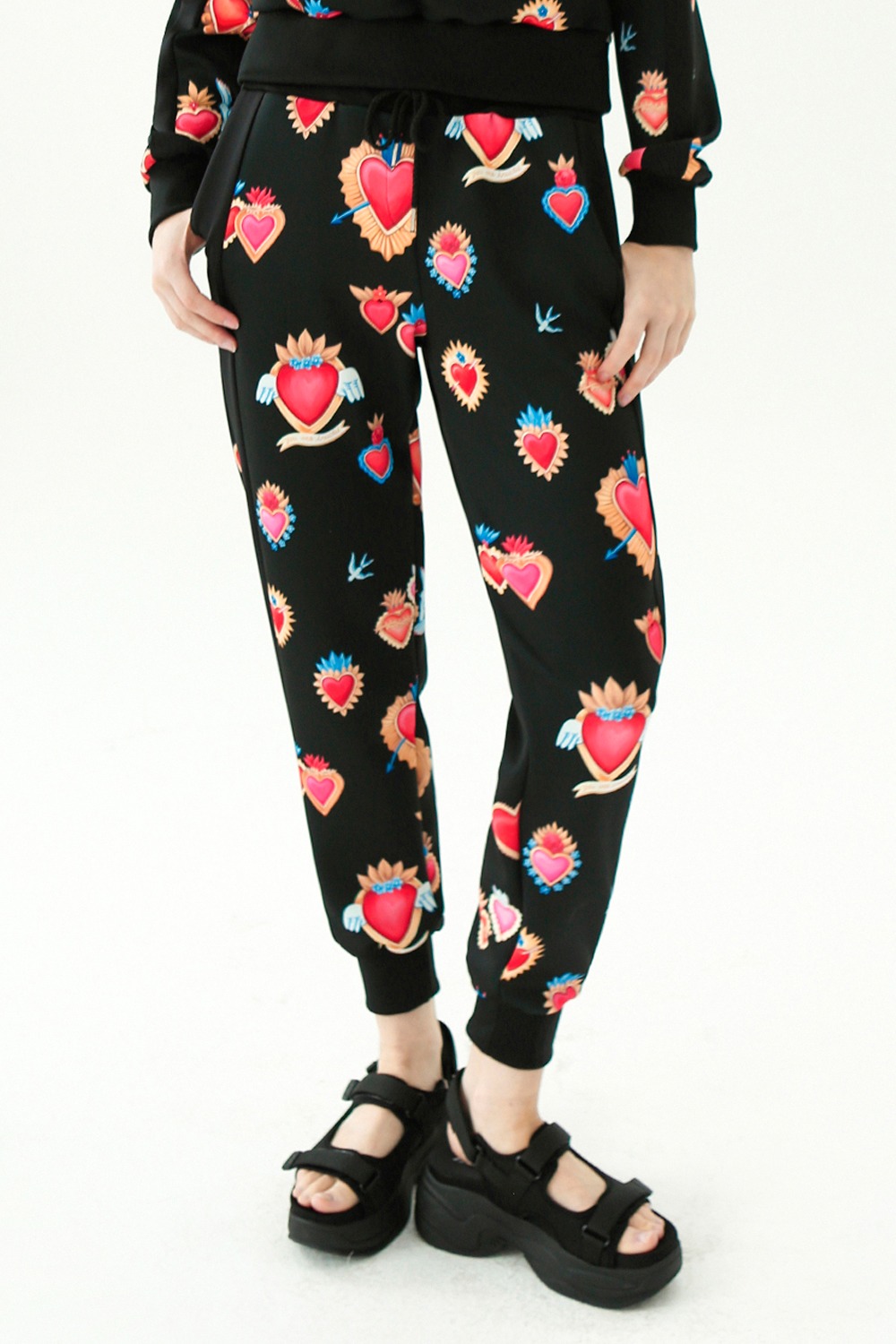 Be my love pattern jogger pants (Black)
